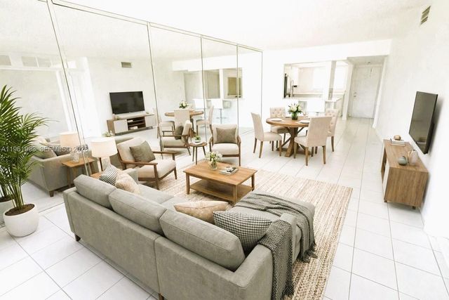 140 NE 28th Ave 607, Pompano Beach, FL 33062