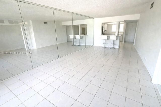 140 NE 28th Ave 607, Pompano Beach, FL 33062