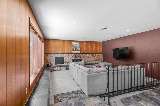 3371 Bardick Road, Anderson, CA 96007