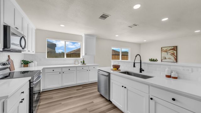 413 Fawn Hill Drive, Fort Worth, TX 76134