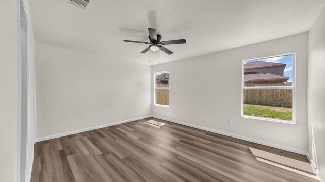 413 Fawn Hill Drive, Fort Worth, TX 76134