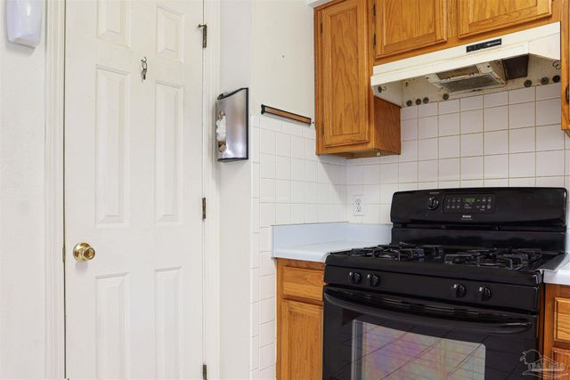 7725 W Jackson St, Pensacola, FL 32506