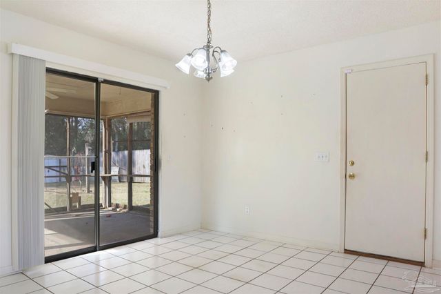 7725 W Jackson St, Pensacola, FL 32506