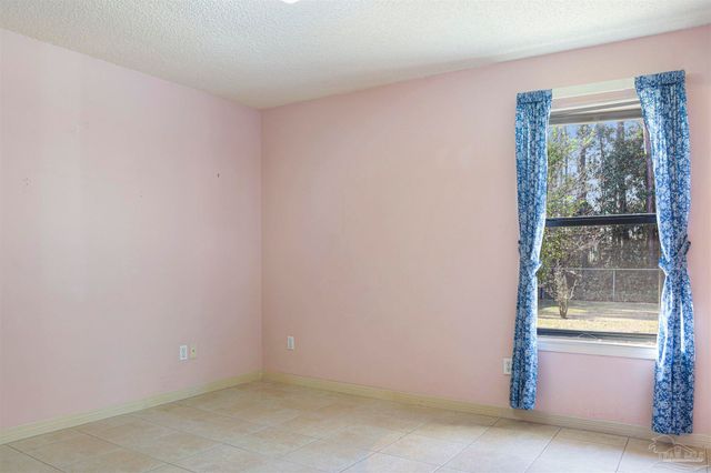 7725 W Jackson St, Pensacola, FL 32506