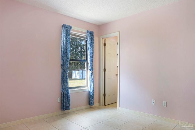 7725 W Jackson St, Pensacola, FL 32506