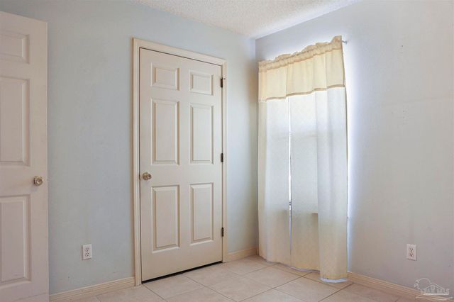 7725 W Jackson St, Pensacola, FL 32506