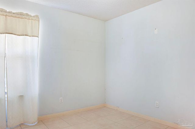 7725 W Jackson St, Pensacola, FL 32506