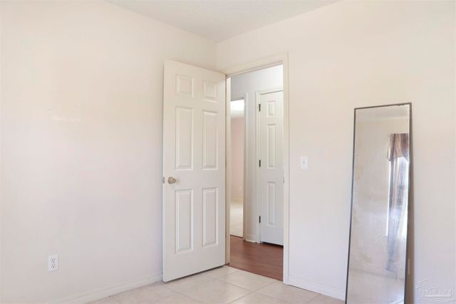 7725 W Jackson St, Pensacola, FL 32506