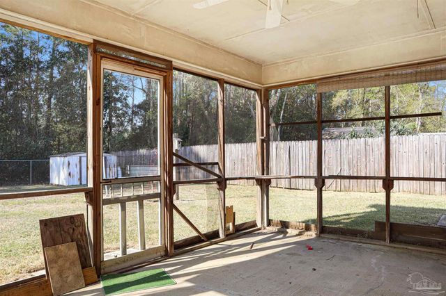 7725 W Jackson St, Pensacola, FL 32506