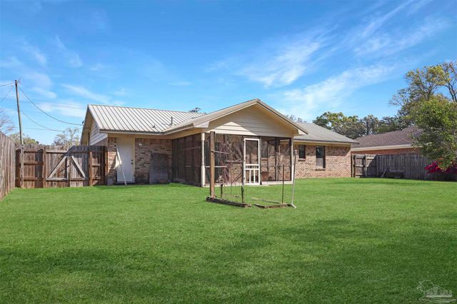 7725 W Jackson St, Pensacola, FL 32506