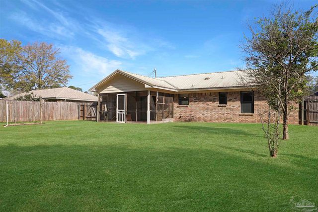 7725 W Jackson St, Pensacola, FL 32506