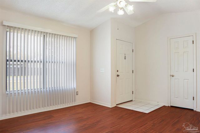 7725 W Jackson St, Pensacola, FL 32506