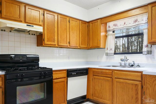 7725 W Jackson St, Pensacola, FL 32506