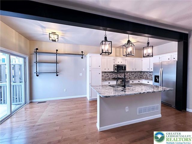 12 Cobblestone Drive, Palmer Twp, PA 18045