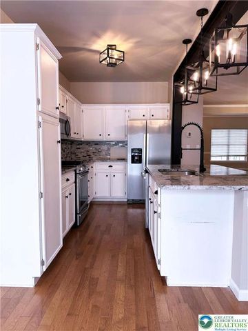 12 Cobblestone Drive, Palmer Twp, PA 18045