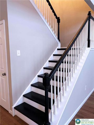 12 Cobblestone Drive, Palmer Twp, PA 18045