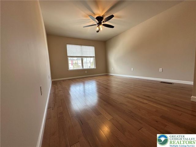 12 Cobblestone Drive, Palmer Twp, PA 18045