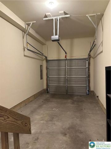 12 Cobblestone Drive, Palmer Twp, PA 18045