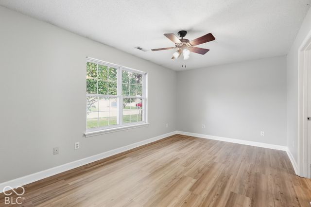 18084 Sanibel Circle, Westfield, IN 46062