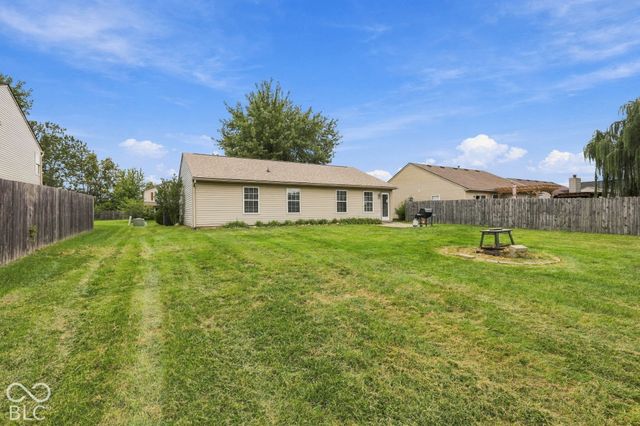 18084 Sanibel Circle, Westfield, IN 46062