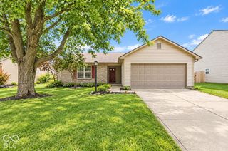 18084 Sanibel Circle, Westfield, IN 46062
