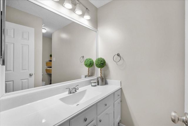 2503 Corral Trail, Friendswood, TX 77546