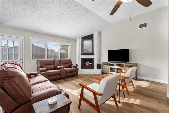 2503 Corral Trail, Friendswood, TX 77546