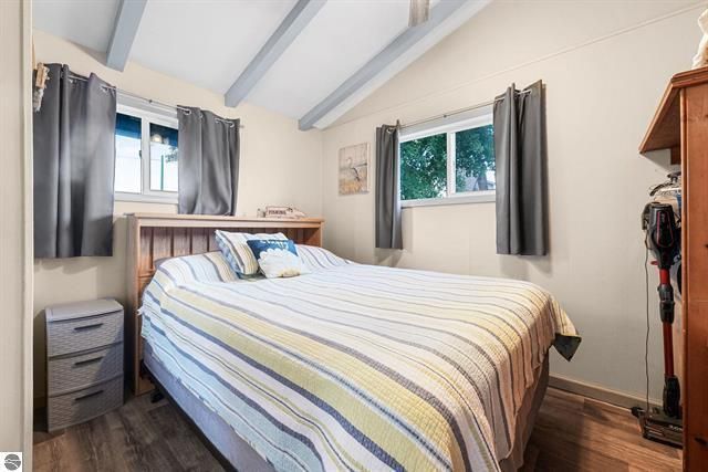 9301 E 50 Road, Cadillac City, MI 49601