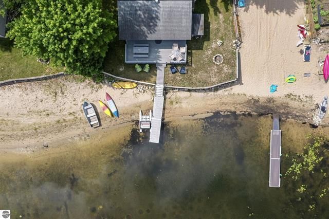 9301 E 50 Road, Cadillac City, MI 49601