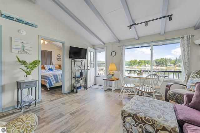 9301 E 50 Road, Cadillac City, MI 49601