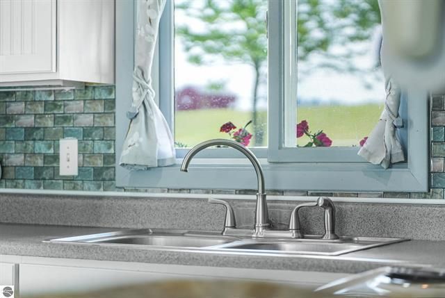 9301 E 50 Road, Cadillac City, MI 49601