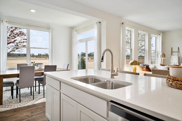 130 Cornerstone Crossing, Hampshire, IL 60140