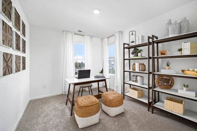 130 Cornerstone Crossing, Hampshire, IL 60140