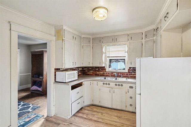 2245 Taft Street, Saginaw, MI 48602