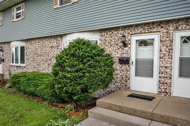 1307 Sunfield Street, Sun Prairie, WI 53590