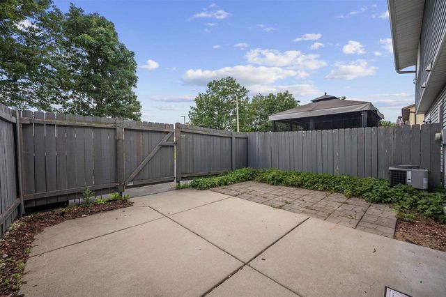 1307 Sunfield Street, Sun Prairie, WI 53590