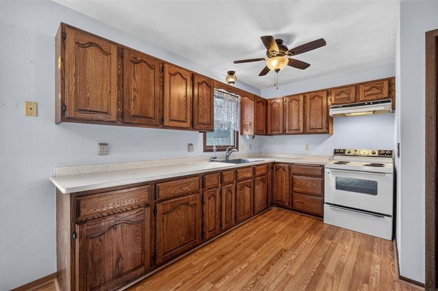 1307 Sunfield Street, Sun Prairie, WI 53590