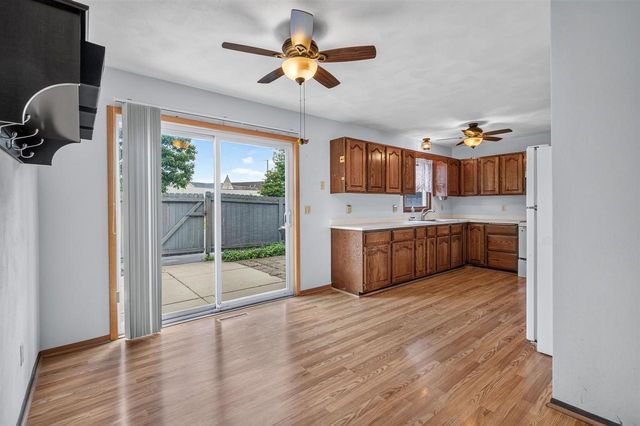 1307 Sunfield Street, Sun Prairie, WI 53590