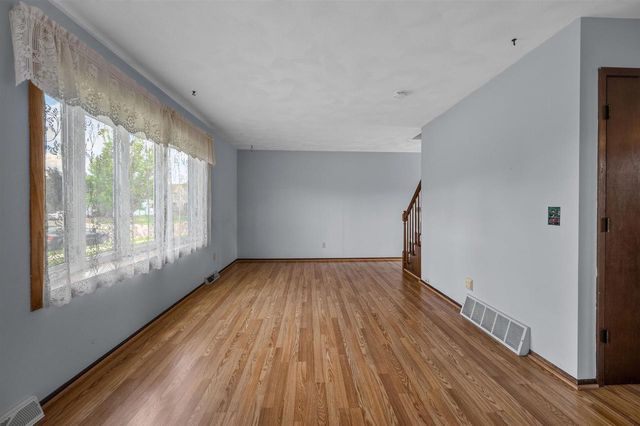 1307 Sunfield Street, Sun Prairie, WI 53590
