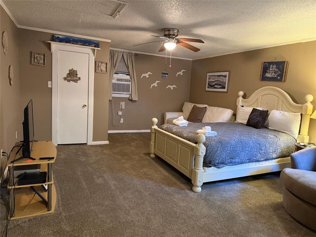 1114 39th Street, Galveston, TX 77550