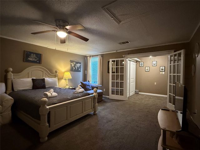 1114 39th Street, Galveston, TX 77550