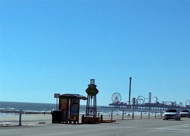 1114 39th Street, Galveston, TX 77550