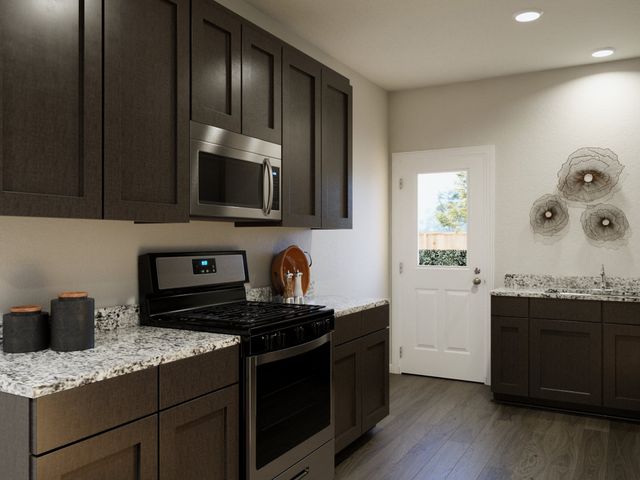 1713 Romans Road, Ennis, TX 75119