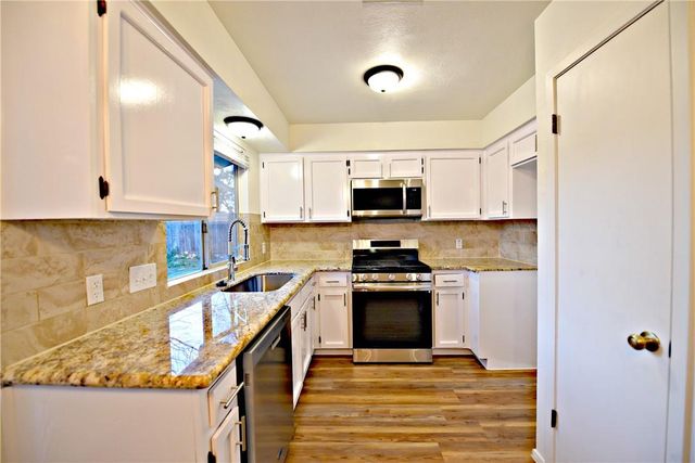 805 Lone Tree CT, Cedar Park, TX 78613