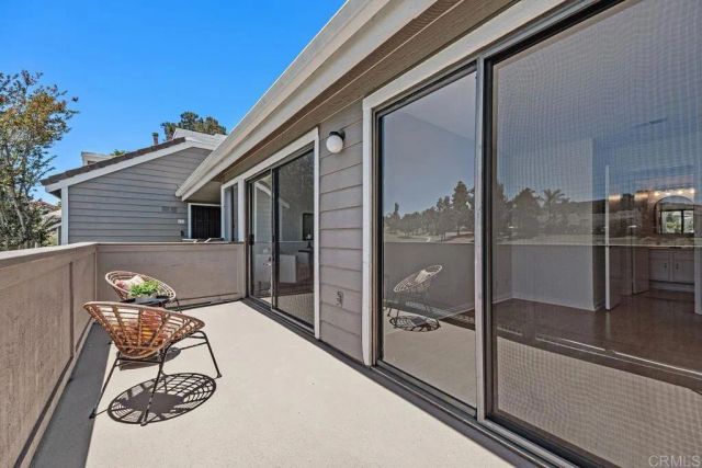 1087 Shadowridge Drive 104, Vista, CA 92081