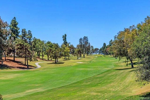 1087 Shadowridge Drive 104, Vista, CA 92081