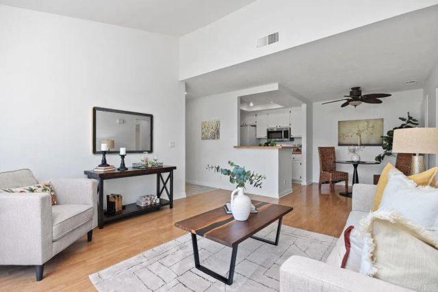 1087 Shadowridge Drive 104, Vista, CA 92081