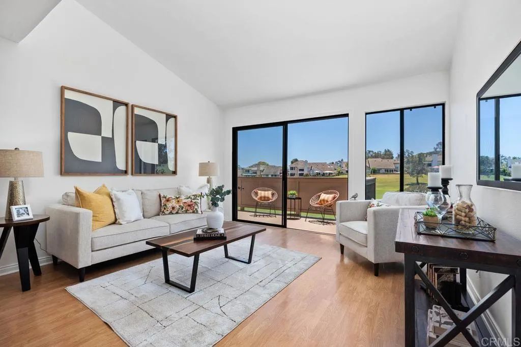1087 Shadowridge Drive 104, Vista, CA 92081