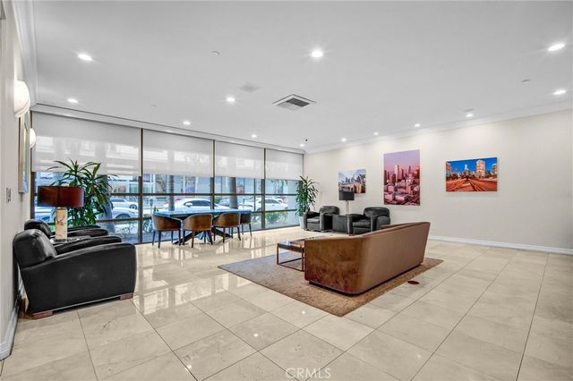 600 W 9th 1103, Los Angeles, CA 90015