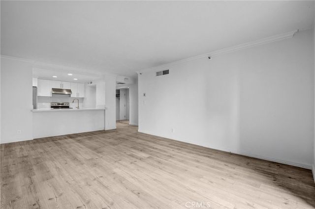 600 W 9th 1103, Los Angeles, CA 90015